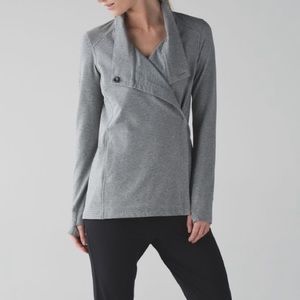 Lululemon Coast Wrap II Jacket Sweatshirt Heather Gray Button Close Thumbholes